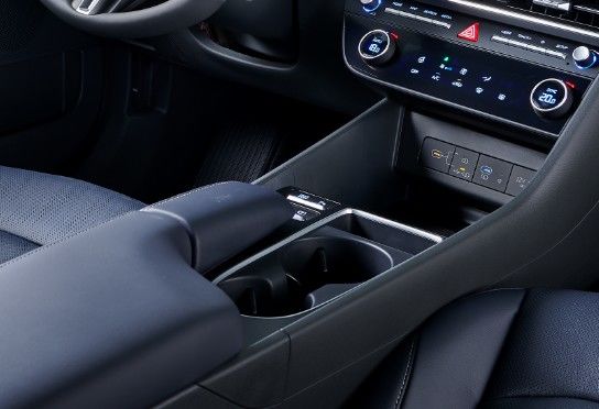 Дизайн SONATA | Стильний Седан | Буг Авто - фото 30