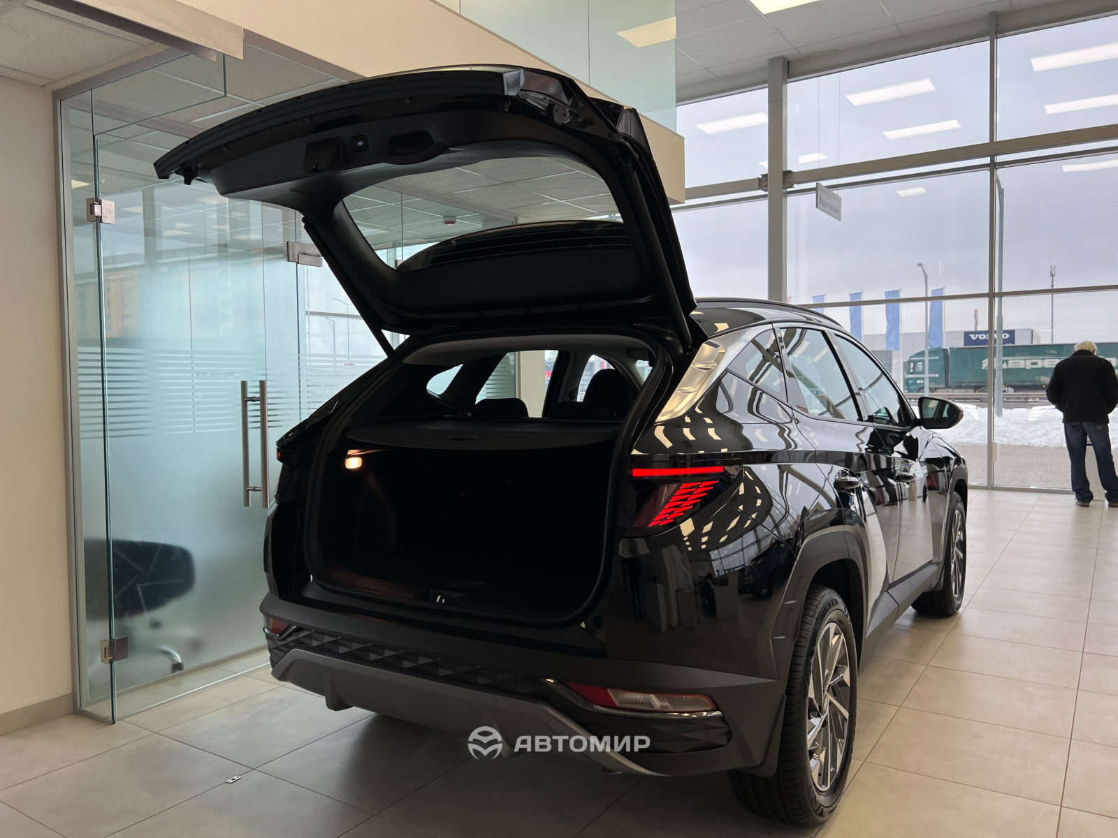 Абсолютно новий Hyundai Tucson в наявності у автосалоні. | БУГ АВТО - фото 16